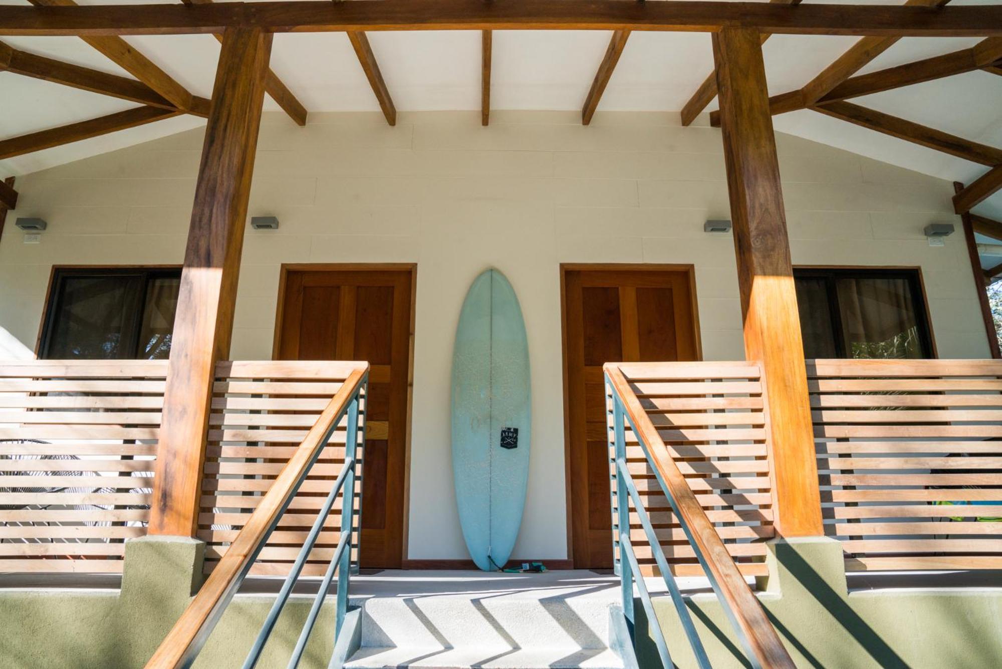 Shaka Costa Rica, Steps From The Beach Hotel Playa Hermosa Cobano Exterior photo